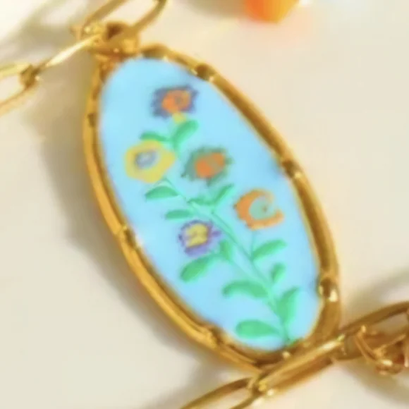 Floral Pendant Necklace Lavender Blue - Picture 7 of 13